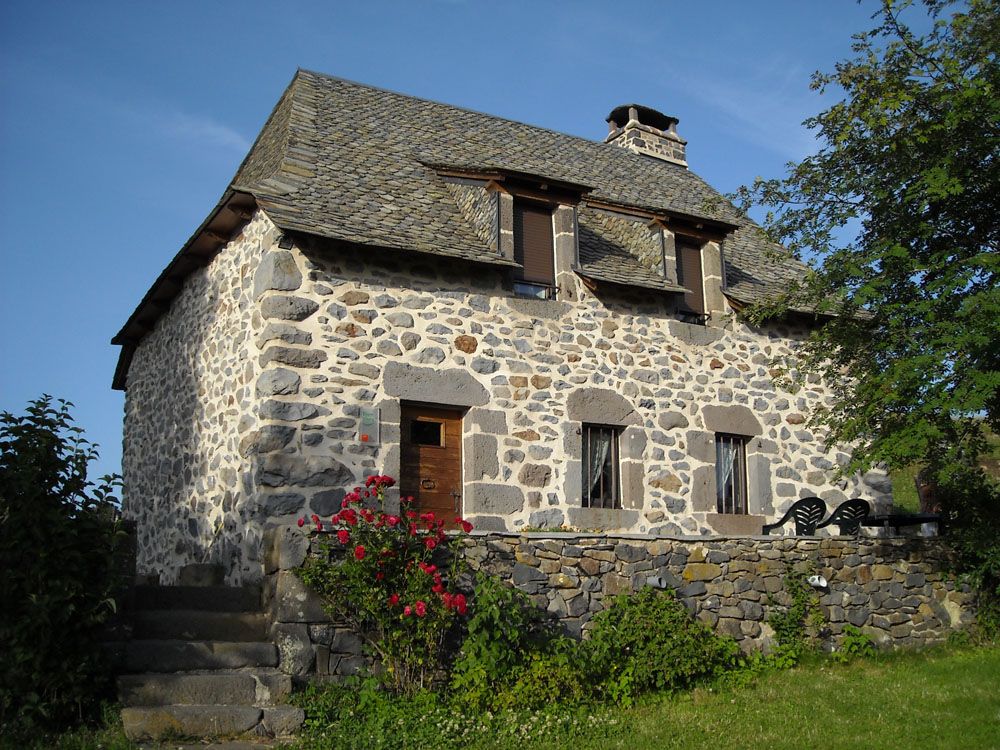  Location  G te  Laguiole  Aveyron  France Traditions