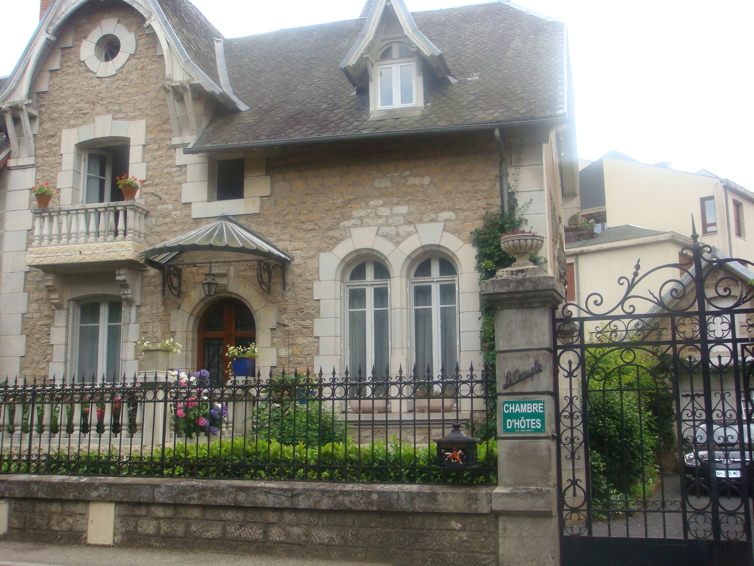 Location Maison Espalion Aveyron | Ventana Blog