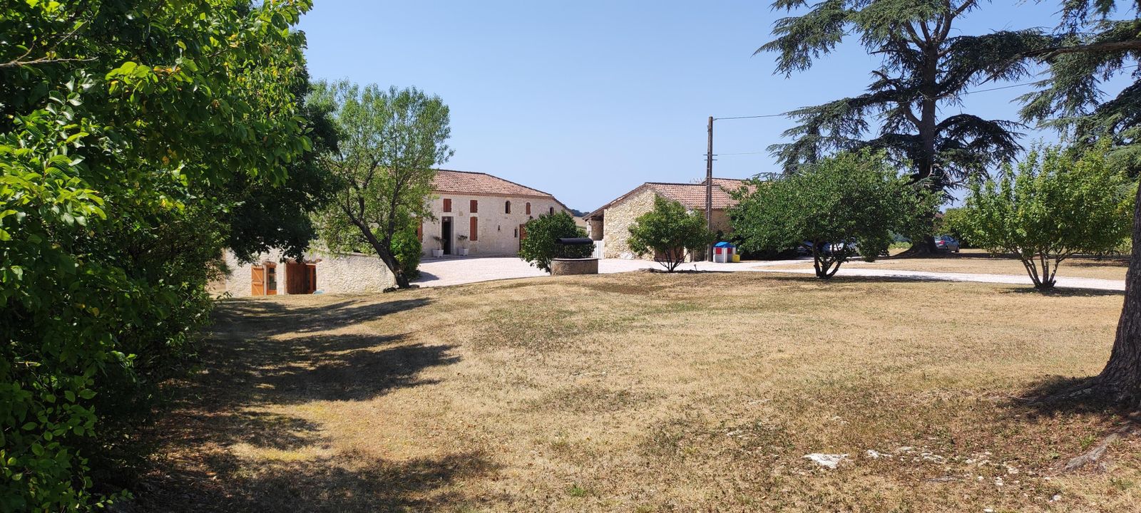 alencesurbaise-maisonbellevue-jardin