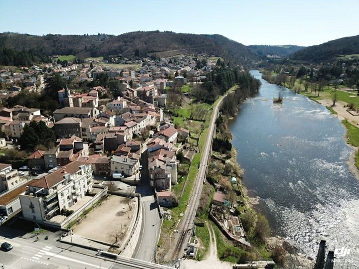 Location Gîte à AURECSURLOIRE (HauteLoire) • Gîtes de France HauteLoire