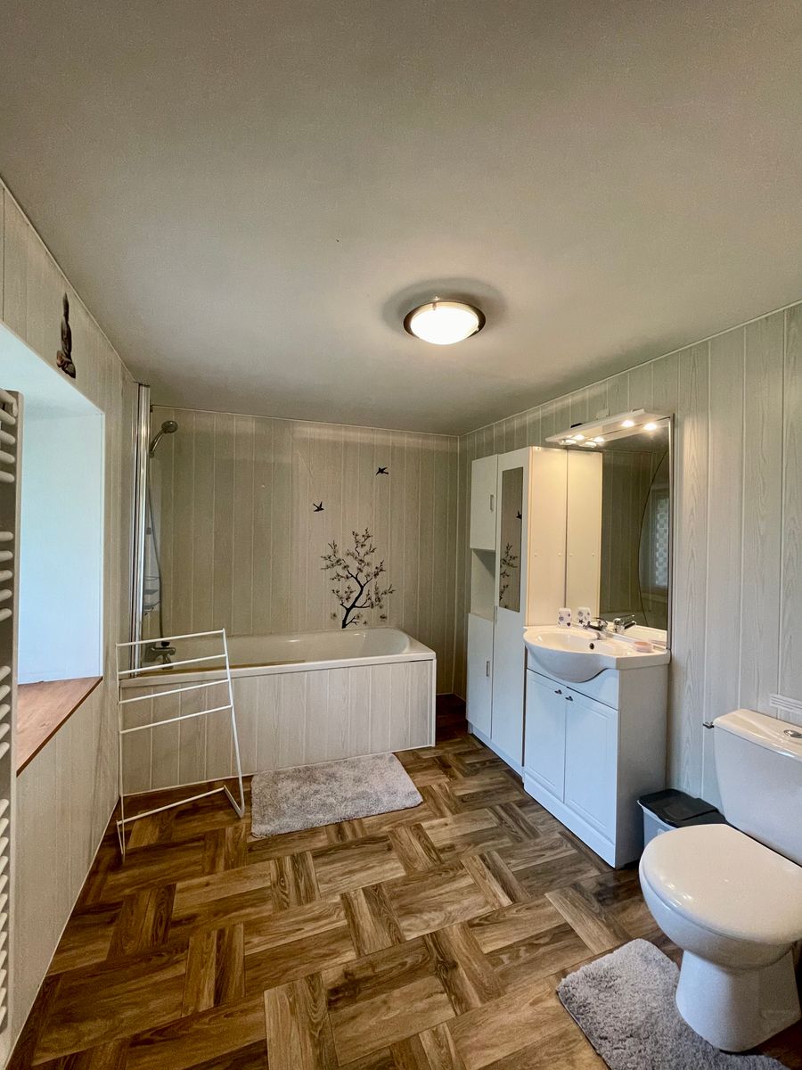 Salle de bain (1er étage)