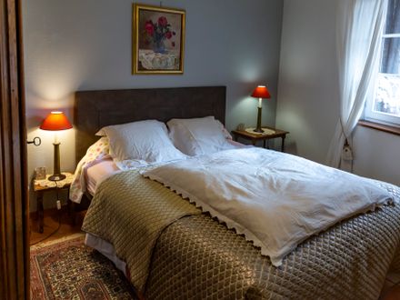 Chambre à coucher
      Lit  1,60 x 2,00