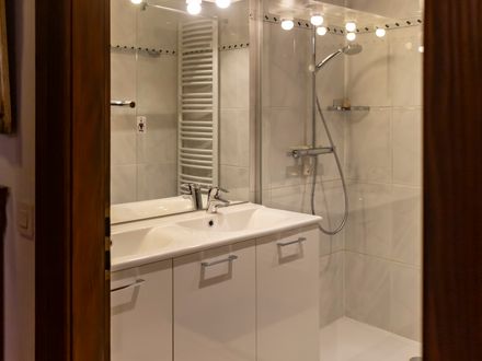 Salle de Bain 
Douche à l'italienne
WC séparé