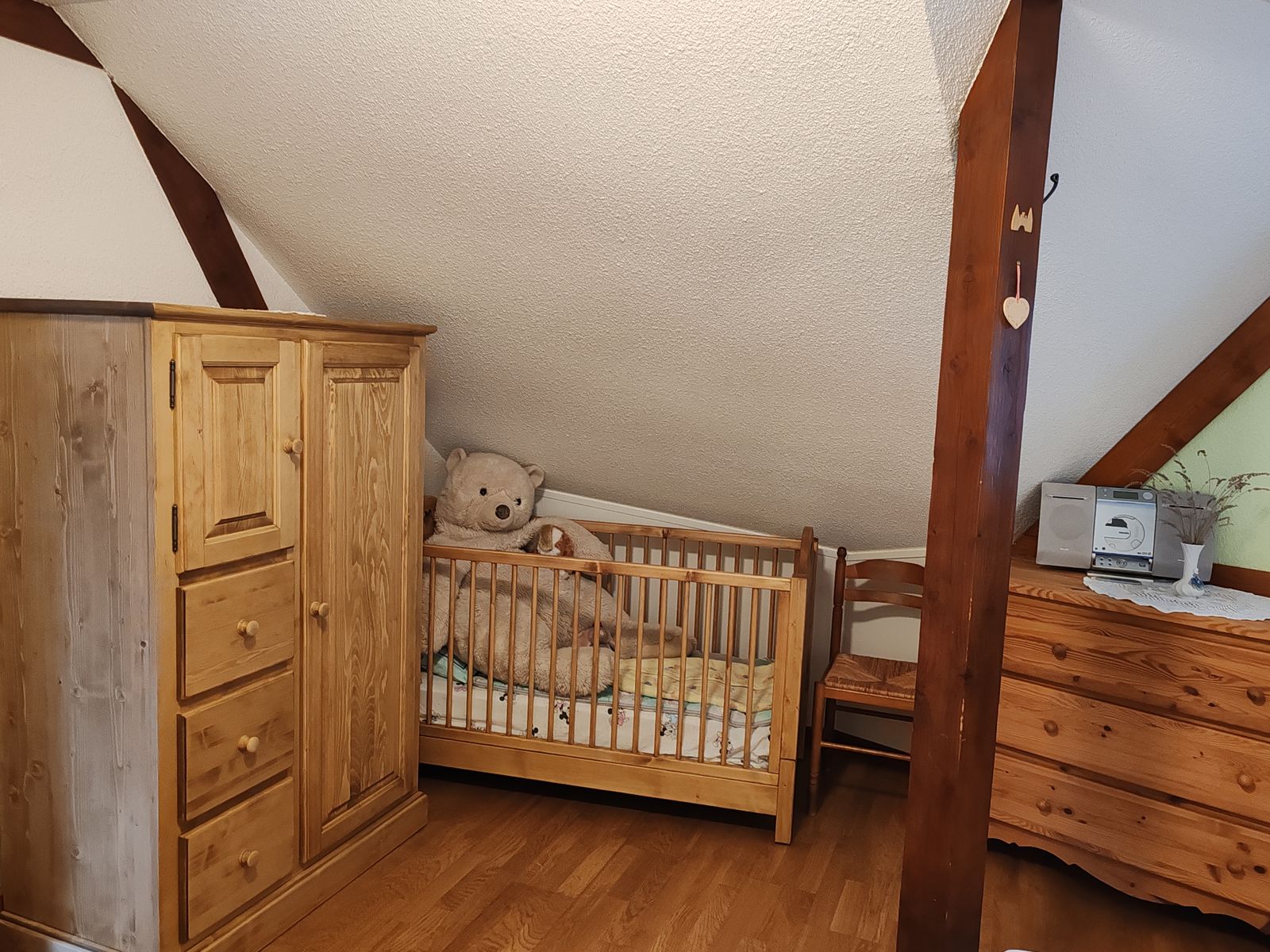 Lit bébé dans la chambre parentale