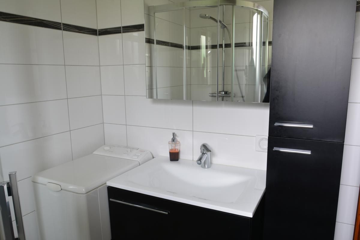Salle de bain au rez de chaussée