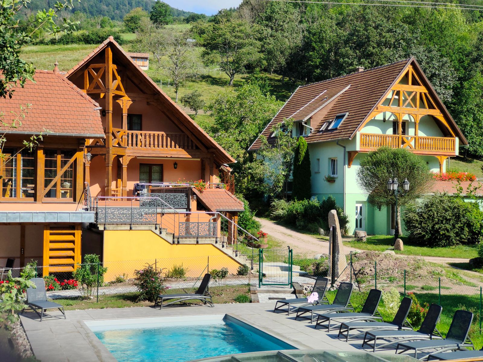 vue propriété + piscine