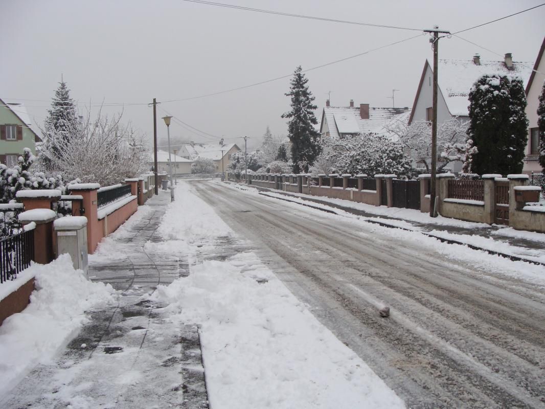 Rue zone pavillonnaire