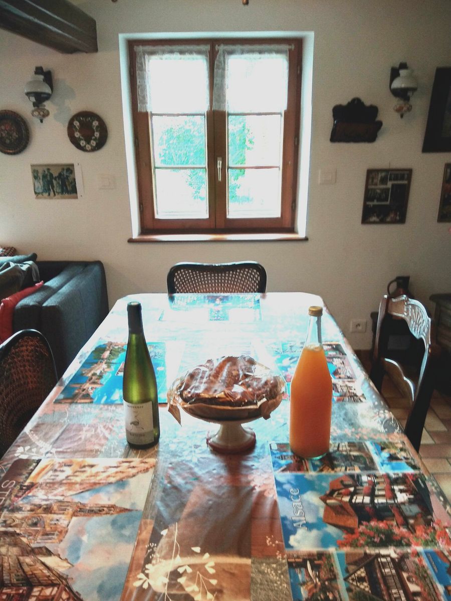 Séjour / table / cadeau d'accueil