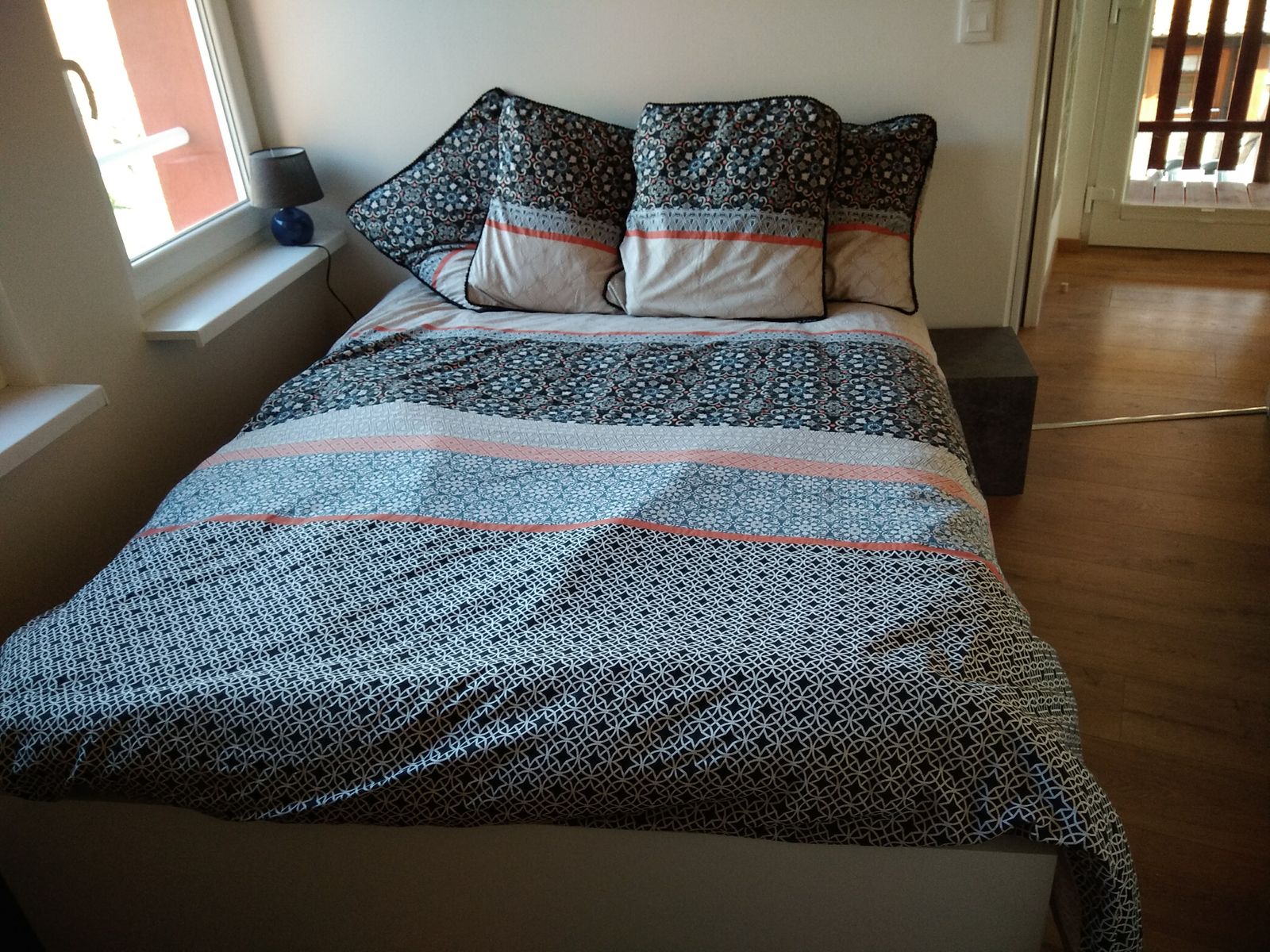 Chambre avec lit double