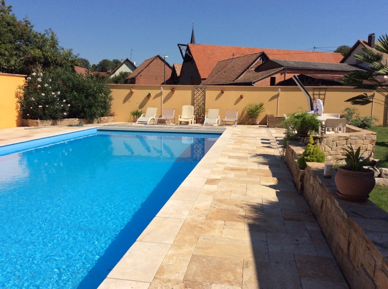 piscine coté jardin