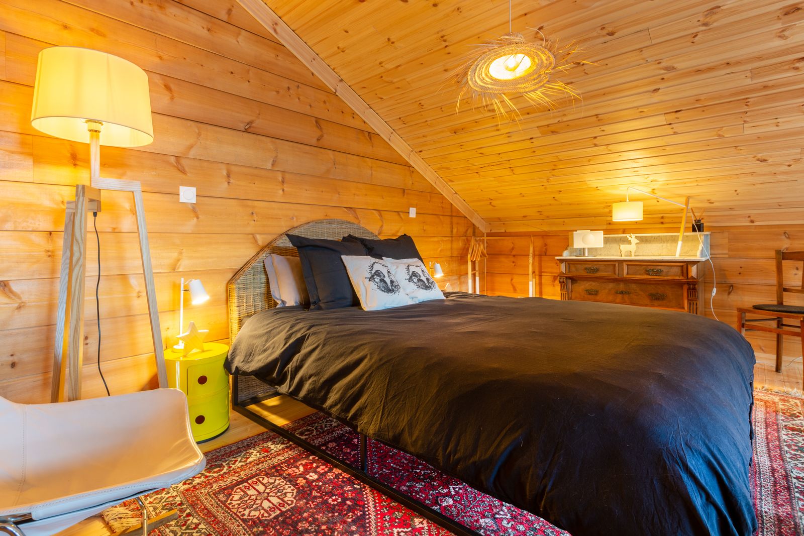 La chambre en mezzanine