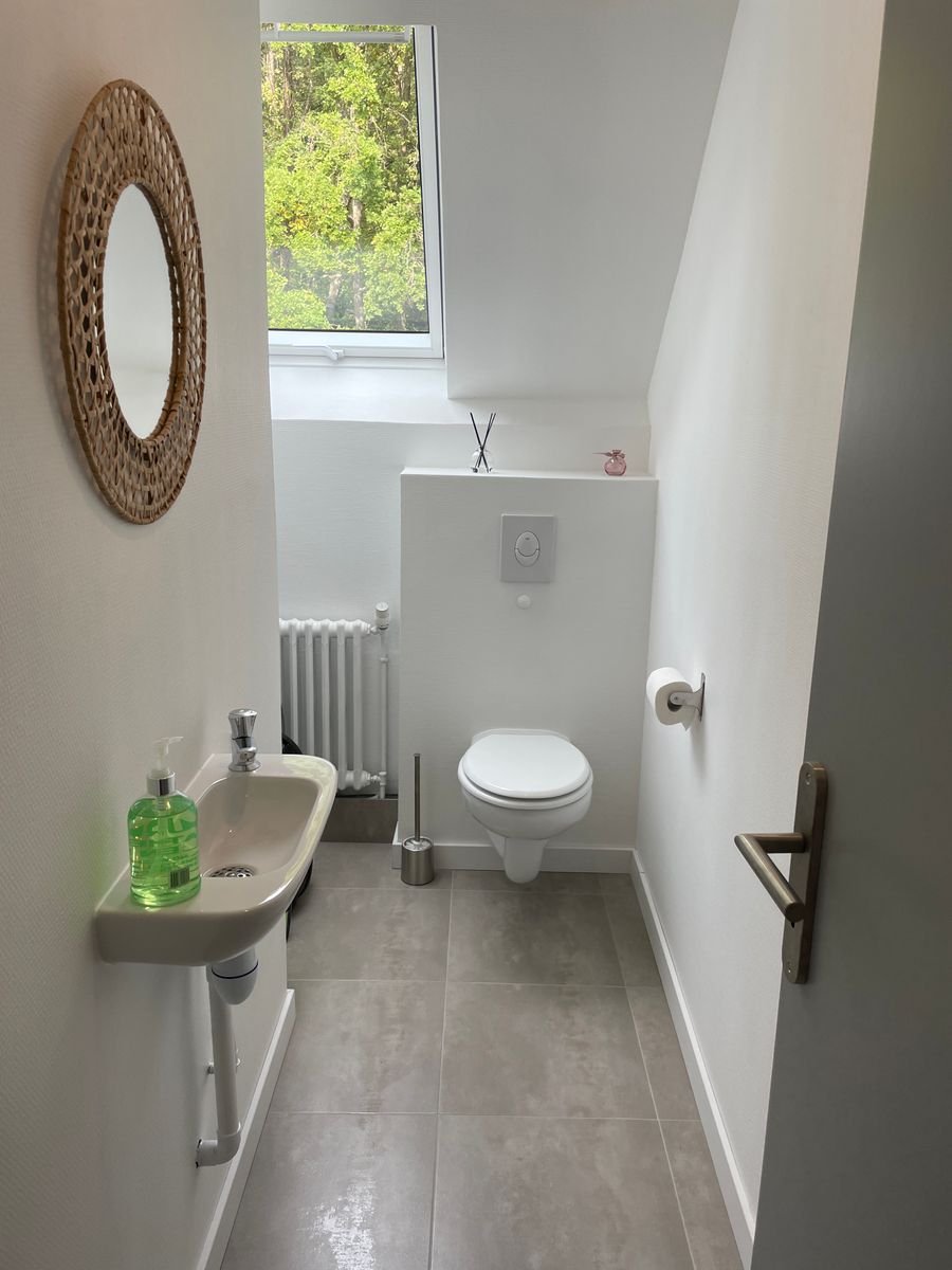 Wc avec lave mains