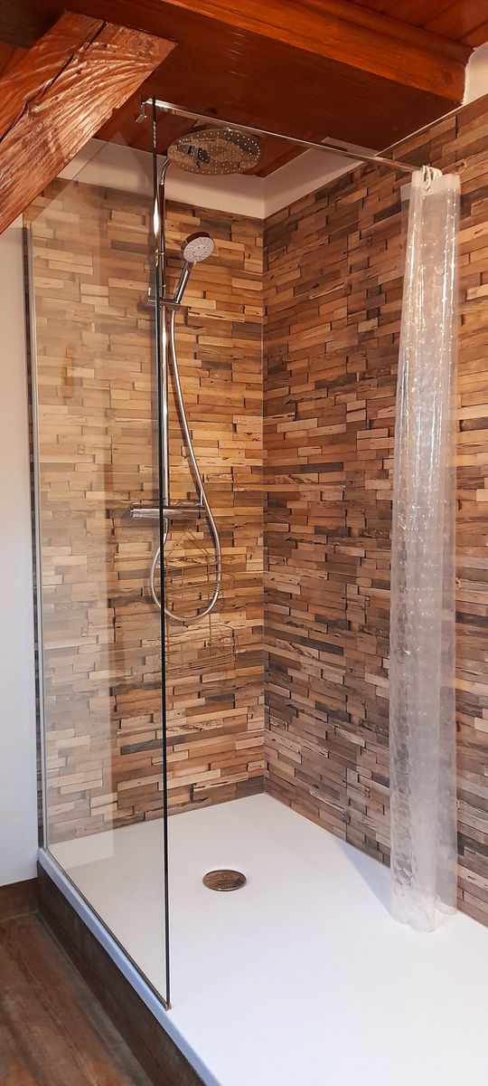 Grande douche à l'italienne