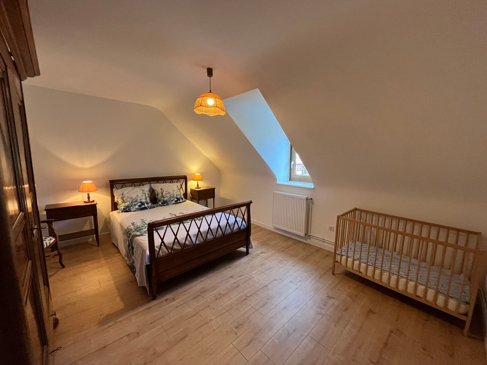 chambre double lit 140