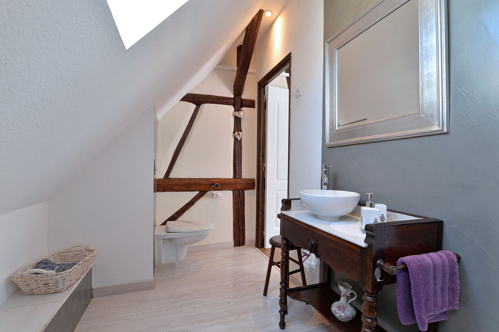 Salle d'eau  coté toilette Chambre  Choux Fleurs