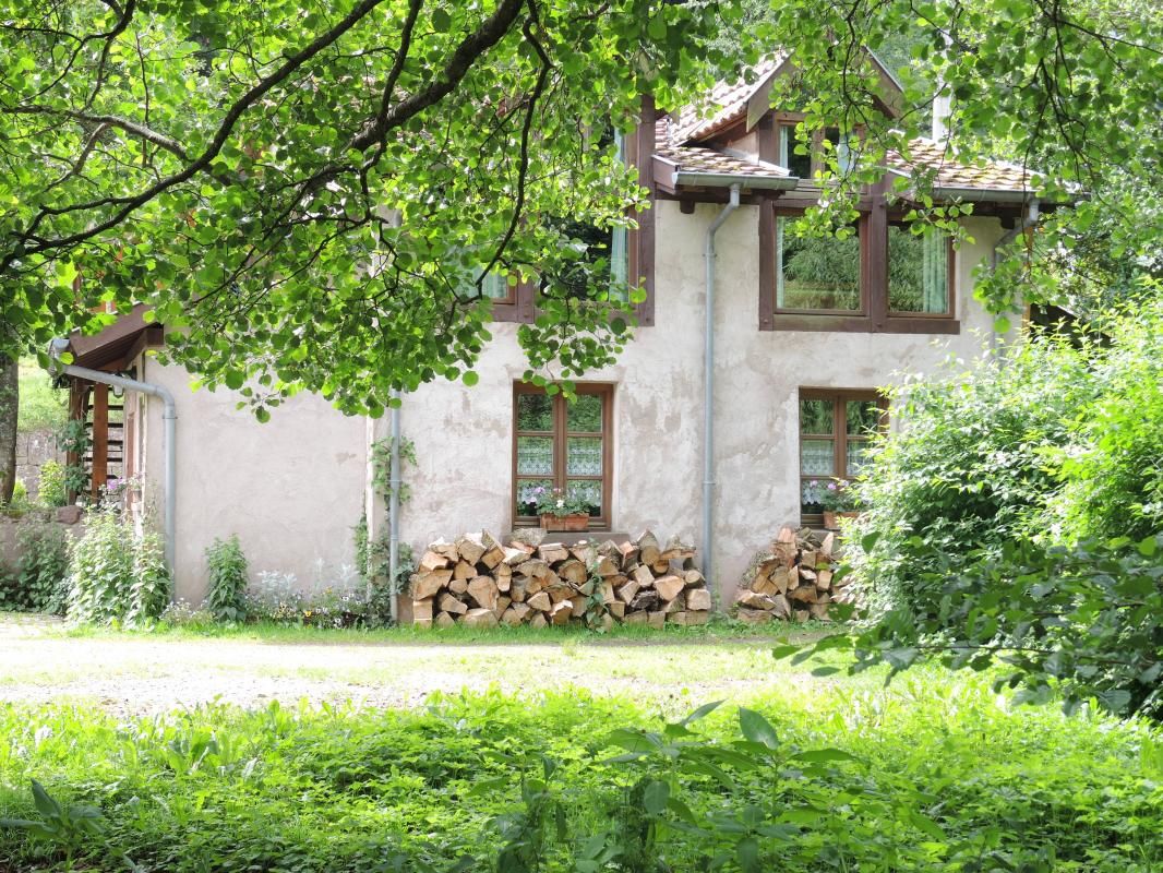 refuge vu du ruisseau