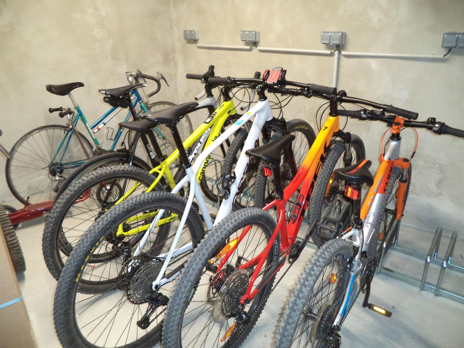 Local 10 vélos ou motos