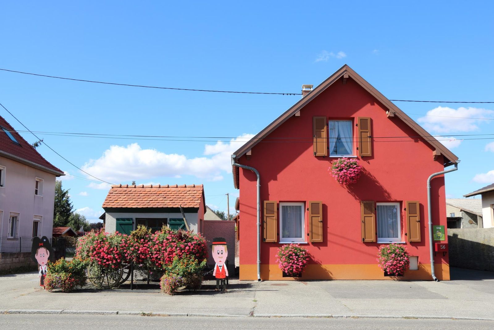 Façade côté route
