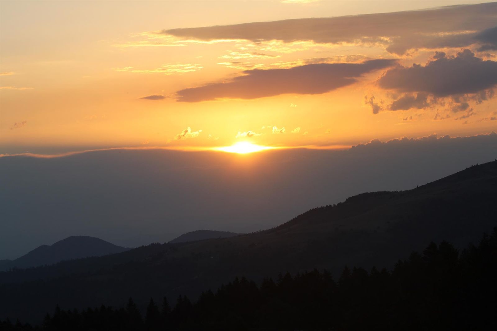Vue sur tous les levers du soleil