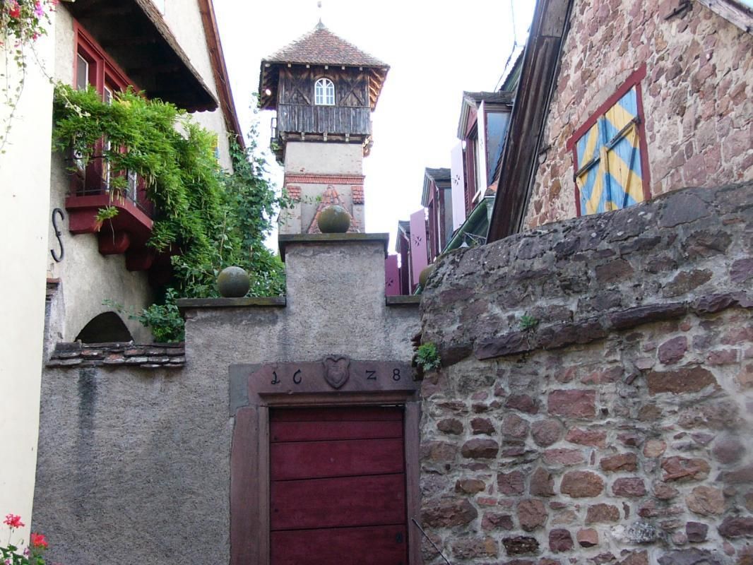 Gueberschwihr_village_médiéval
