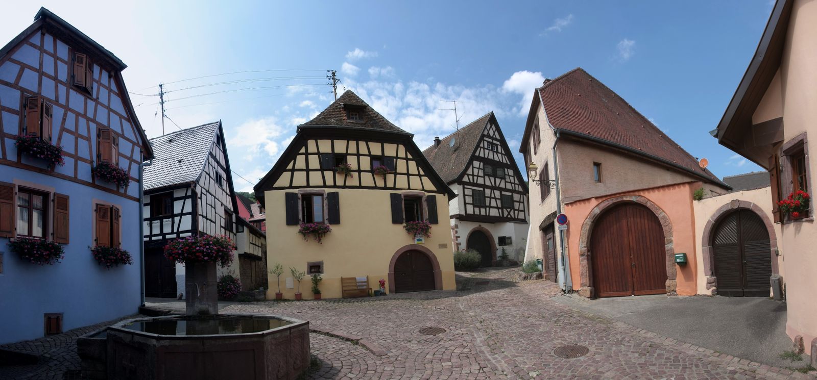 Gueberschwihr_maison_a_colombages
