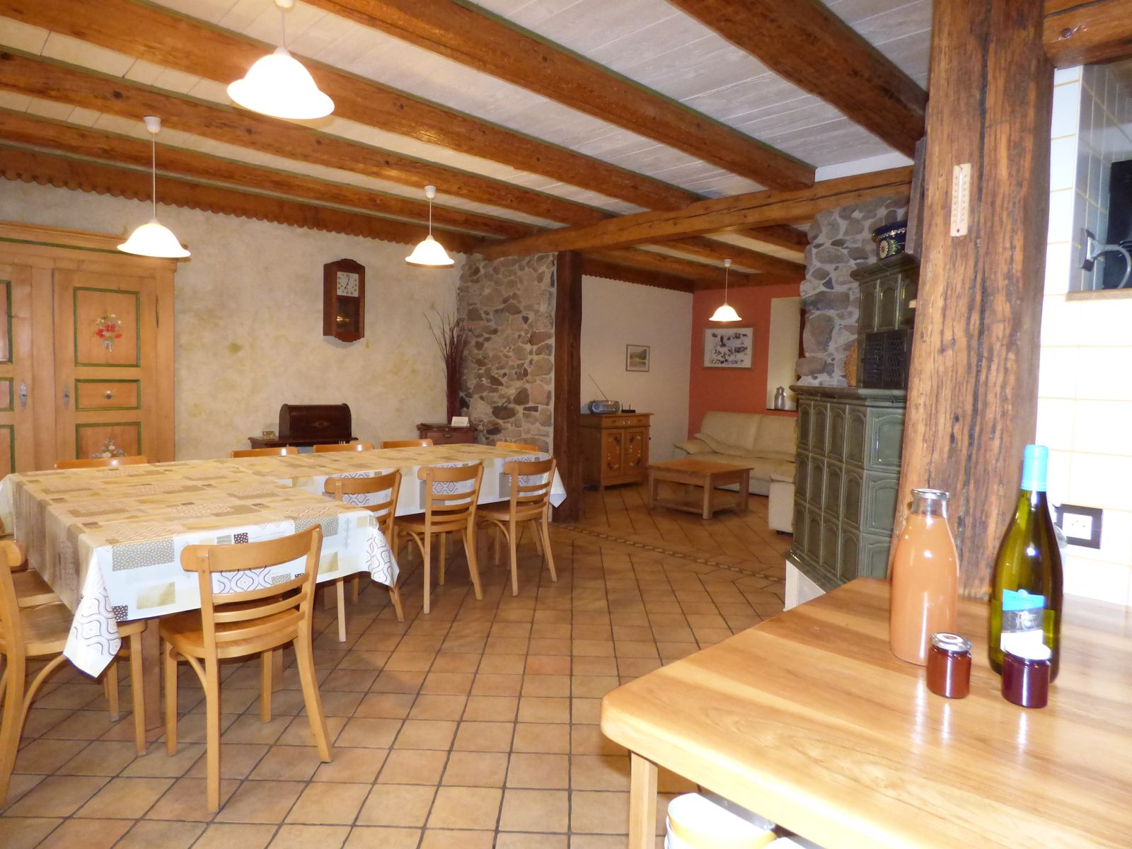 salle à manger avec salon