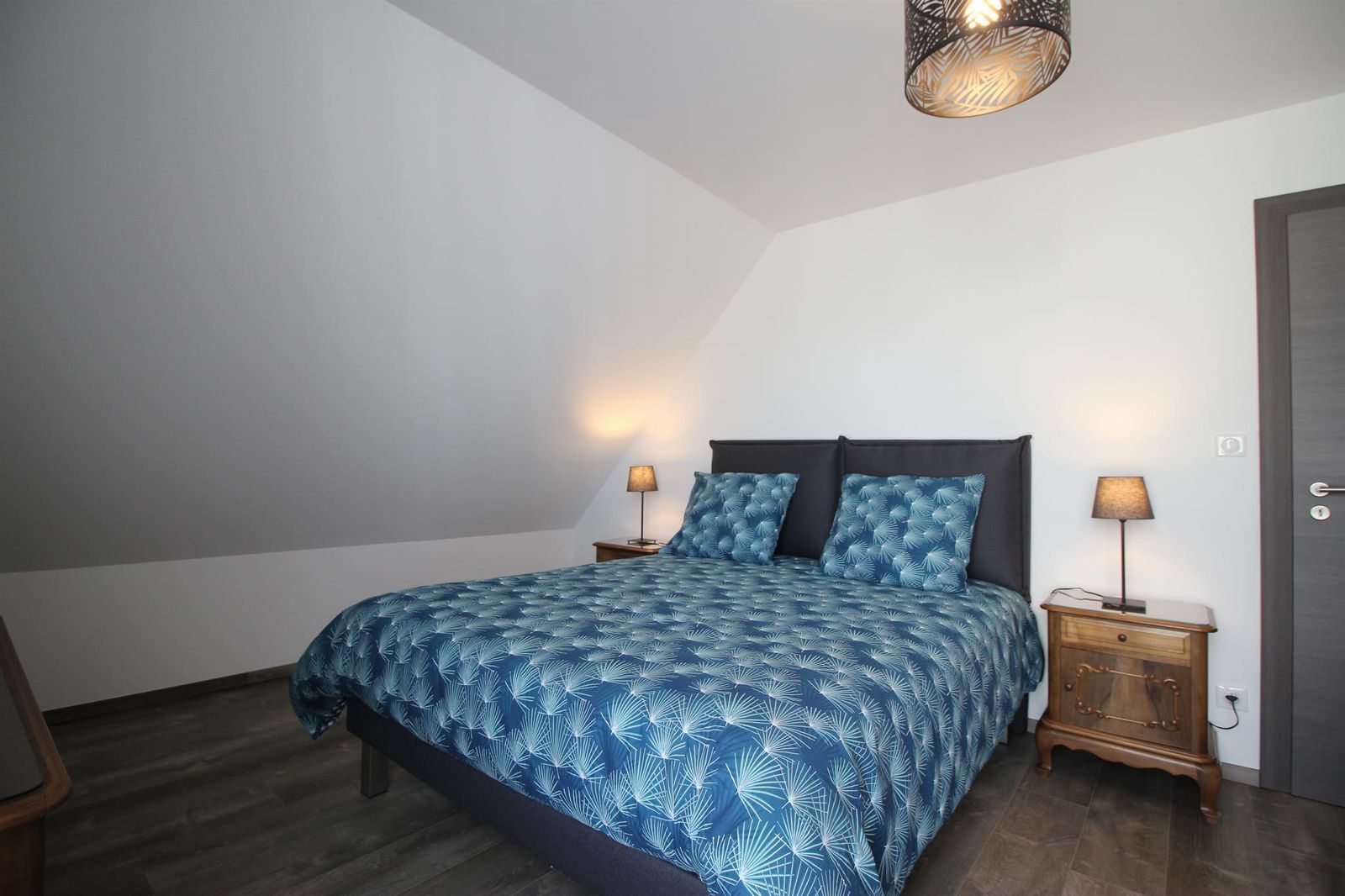 chambre parentale 1
Est