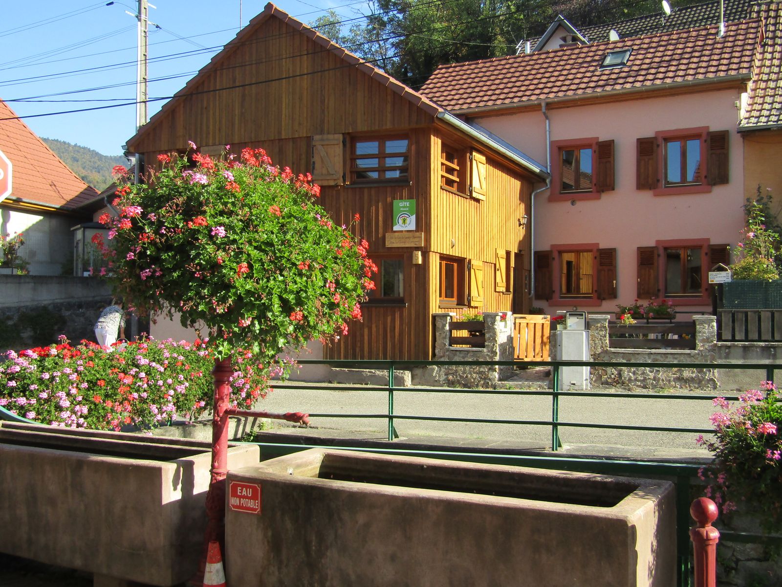 La Grange et Le Puits de Lumière