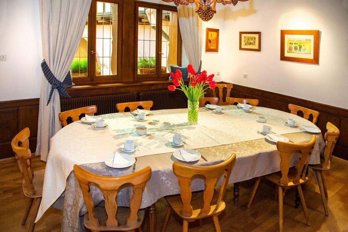 Salle petit déjeuner