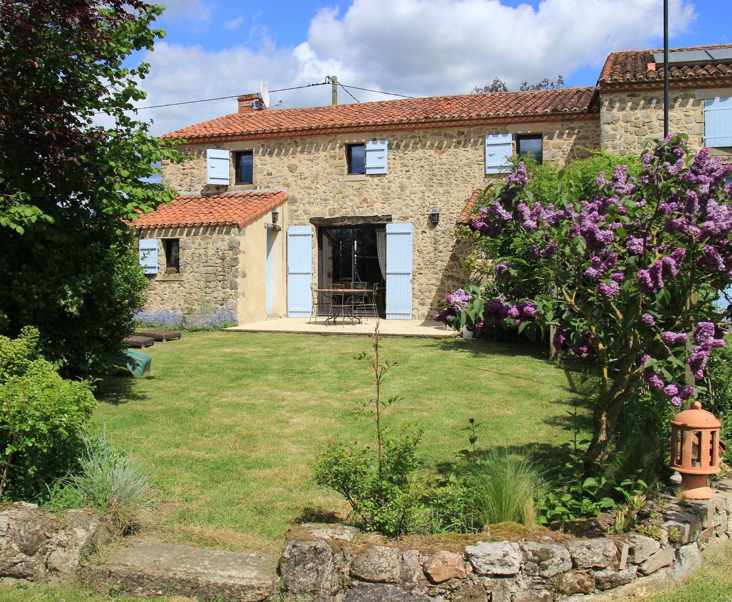 location-g-te-les-herbiers-vend-e-g-tes-de-france-vend-e